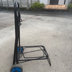 折りたたみ式キャリーカートの画像