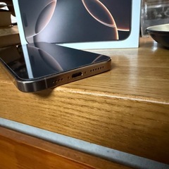 【極美品】iPhone16 promax　 早い者勝ち
の画像