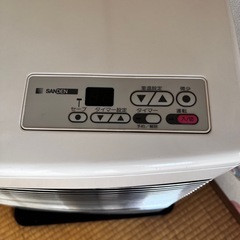 FF灯油ストーブ
の画像