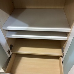 食器棚の画像