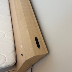 ダブルベッド マットレス付きの画像