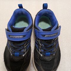 瞬足　スニーカー　17.0の画像