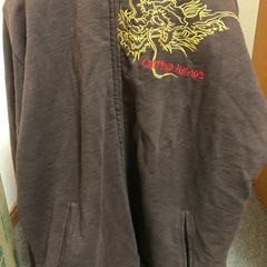 龍刺繍入りパーカーの画像