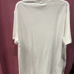 かわいいクマのTシャツ サイズはメンズの大きめです。　まとめ買い歓迎　卸ます　アマゾン引き上げ商品　倒産品　ネット商材　卸ます　転売　アマゾン引き上げ商品　卸し　問屋　倒産品　転売OK　ネット商材　アマゾン　商品　景品　コンペの画像