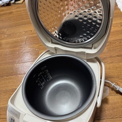 炊飯器の画像