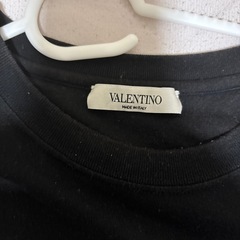 VALENTINO メンズTシャツの画像