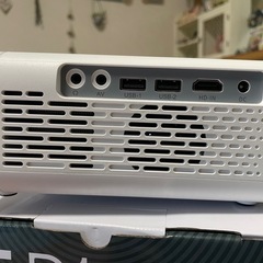 aurzenプロジェクター　スマートTV OS搭載
の画像