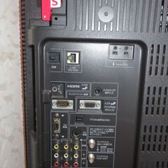 シャープ AQUOS　液晶カラーテレビ３２Vの画像