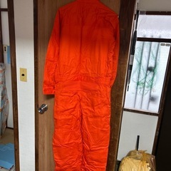 つなぎの画像