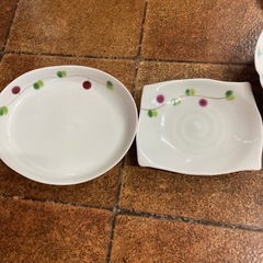 可愛い系食器セットの画像