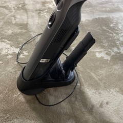 シャークのハンディ掃除機
の画像