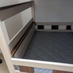 二段ベッドマットレス付きの画像