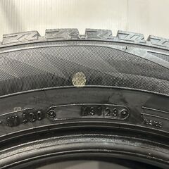 DUNLOP WINTER MAXX WM02 205/60R16 16インチ スタッドレス 4本 23年製 プリウスα ノア ジューク SAI レガシィB4 ヴォクシー等　(KTI488)クレジットカード QRコード決済可能の画像