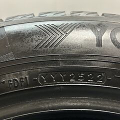 YOKOHAMA ice GUARD iG70 215/60R16 16インチ スタッドレス 4本 22年製 ヴェゼル CX-3 クラウンロイヤル マークX エスティマ等　(KTI476)クレジットカード QRコード決済可能の画像