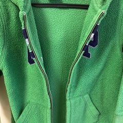 ギャップ　グリーンパーカー　110の画像