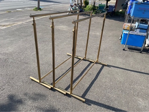 (B) パイプハンガー　ポールハンガー　ハンガーポール　什器　アンティーク　ゴールド　店舗　衣装掛け　3→2点あり　中古　③