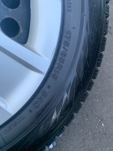 約7ミリ！　2022年製　ブリザック　VRX2 175/65R15 スタッドレス