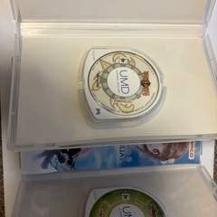 psp1000本体、ソフト付きの画像
