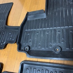 ホンダ　N-BOX      フロアマットの画像