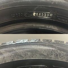 DUNLOP WINTER MAXX WM02 205/60R16 16インチ スタッドレス 4本 23～24年製 バリ溝 MINIクロスオーバー ステップワゴン ノア等　(KTI485)クレジットカード QRコード決済可能の画像