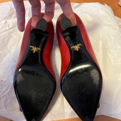 PRADA ヒールの画像