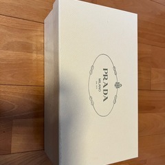 PRADA ヒールの画像