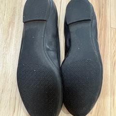 美品  トリーバーチのクレア キャップトゥ バレエシューズの画像