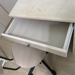 ドレッサー（椅子付き）の画像