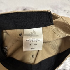 adidas帽子の画像