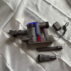 dyson 掃除機　　ハンディクリーナーの画像