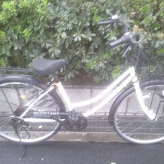整備済み中古自転車　27インチ　税別￥12.800-　LEDオートライト　外装６段　ホワイト1004の画像