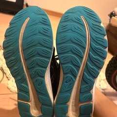 asics 23.5の画像