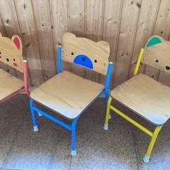 子ども用椅子の画像