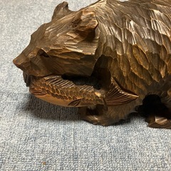 熊の置物の画像