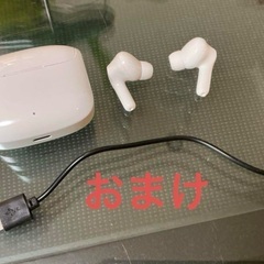 ★Apple IPad 第7世代 32GB MW762J/Aおまけ5点付き中古★の画像