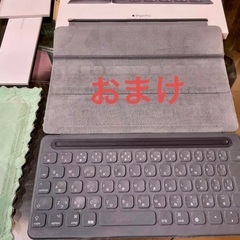 ★Apple IPad 第7世代 32GB MW762J/Aおまけ5点付き中古★の画像