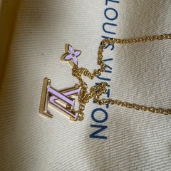LOUIS VUITTON ネックレス　の画像