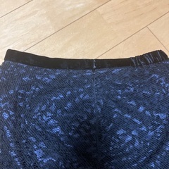 黒レーススカートの画像