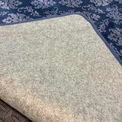 超美品190✖️245㎝大型カーペットの画像