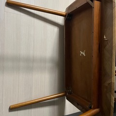 ダイニングテーブルの画像