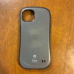 iFace iPhone13用　ブラック　スマホケースの画像