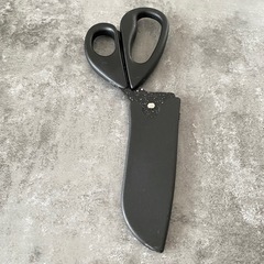 キッチンバサミ 収納ケース付きの画像