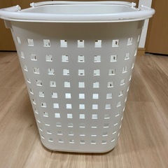 【ランドリーバスケット】白　大きい　洗濯カゴの画像