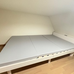 セミダブルベットの画像