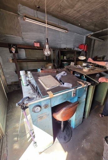 抜き型製造用マシーン