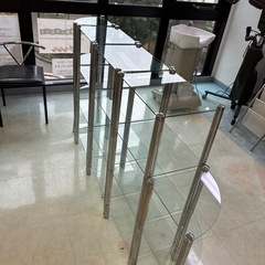 ガラス製組み立て棚の画像