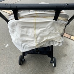 折り畳みベビーカー リベル ベージュ
の画像
