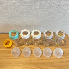 ピジョン　哺乳瓶 5本　アタッチメント付きの画像