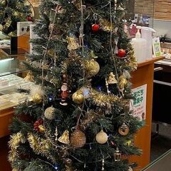 クリスマスツリー　約180cm　飾り付き　電飾コード　の画像