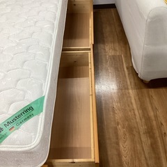 シングルベッド（引き出し付き）【町田市再生家具】251925 　ムスタリング製の画像